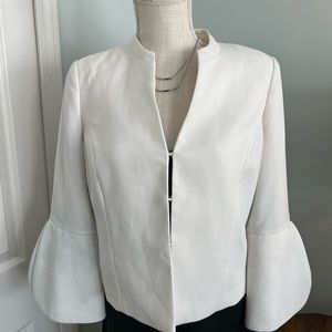 WHBM Ecru Bell Sleeve Jacket Womens size 4 in excellent condition.
